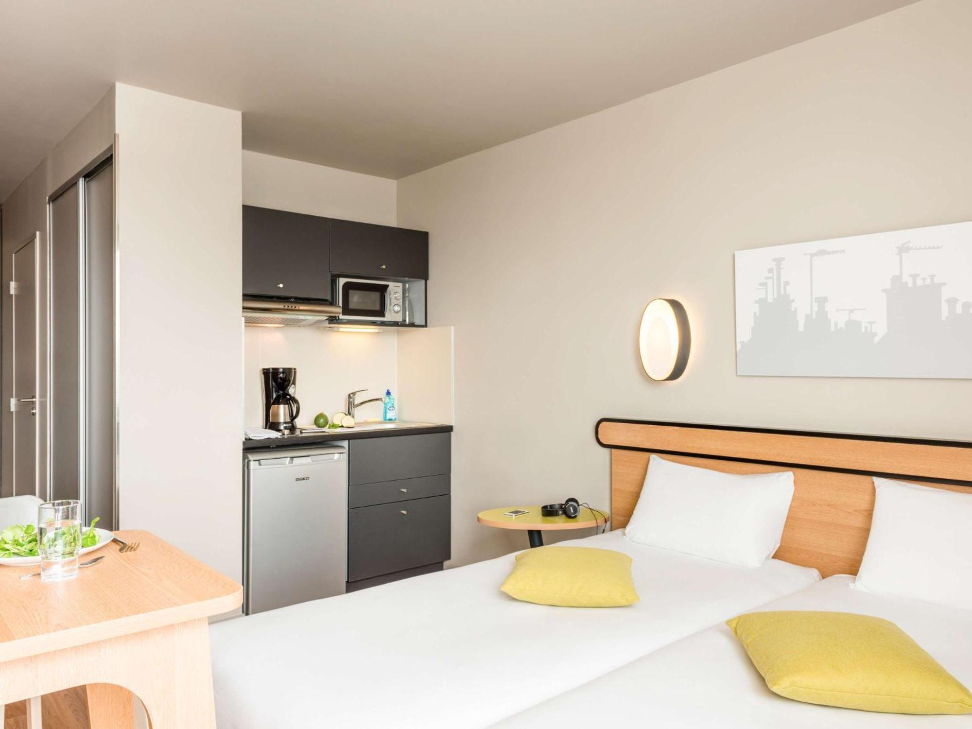 Aparthotel Adagio Access Paris Massy Gare Exterior photo